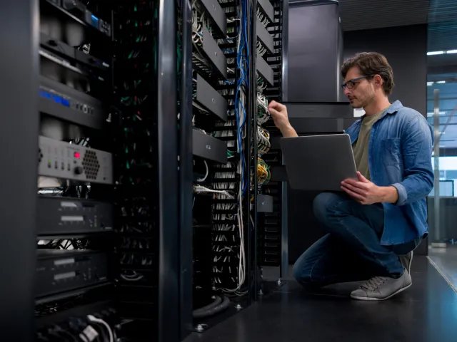 Building Stronger IT Teams: Why the Right Staffing Partner Matters
